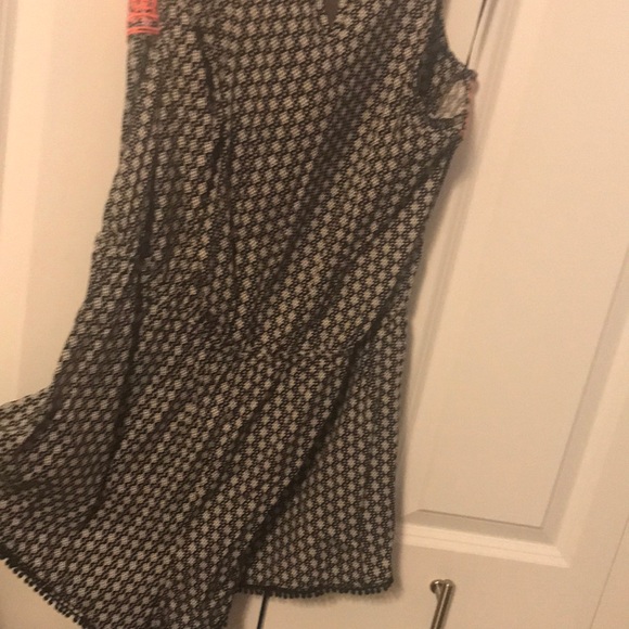 Romper! - Picture 2 of 2